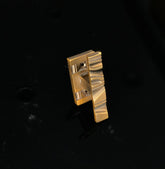 نص اكرة شباك مضلع نحاسى